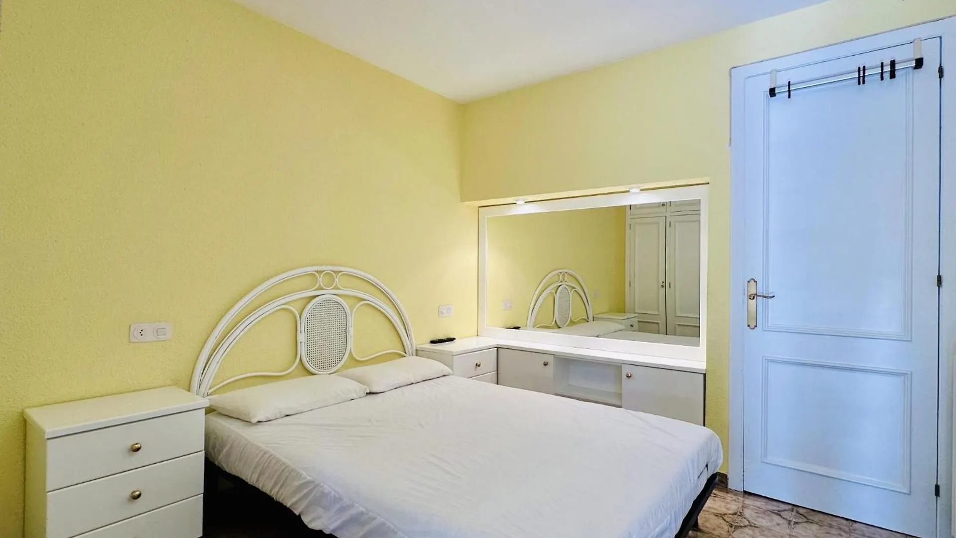 Mar I Vent Costabravasi Apartment